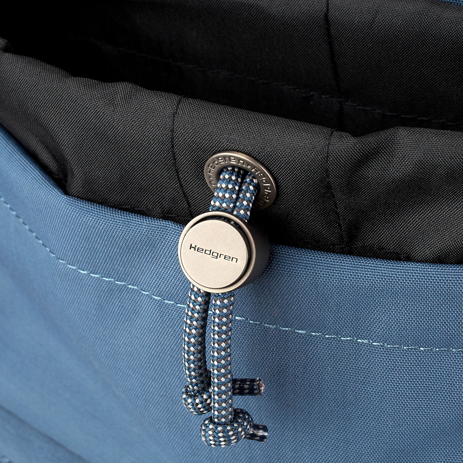 Hedgren Great American Heritage CANYON Square Backpack RFID 15,6" Denim Blue Hedgren Great American Heritage CANYON Square Backpack RFID 15,6" Denim Blue