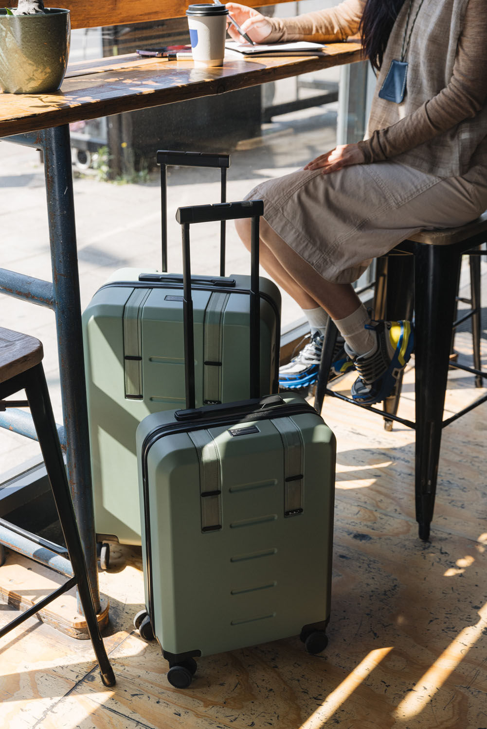 D_b_ Ramverk Carry-on 55cm, 4 Rollen Green Ray