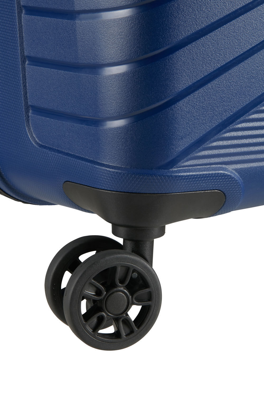 American Tourister Airconic Trolley 77cm mit 4 Rollen + GRATIS HOTELGUTSCHEIN Midnight Navy American Tourister Airconic Trolley 77cm mit 4 Rollen + GRATIS HOTELGUTSCHEIN Midnight Navy
