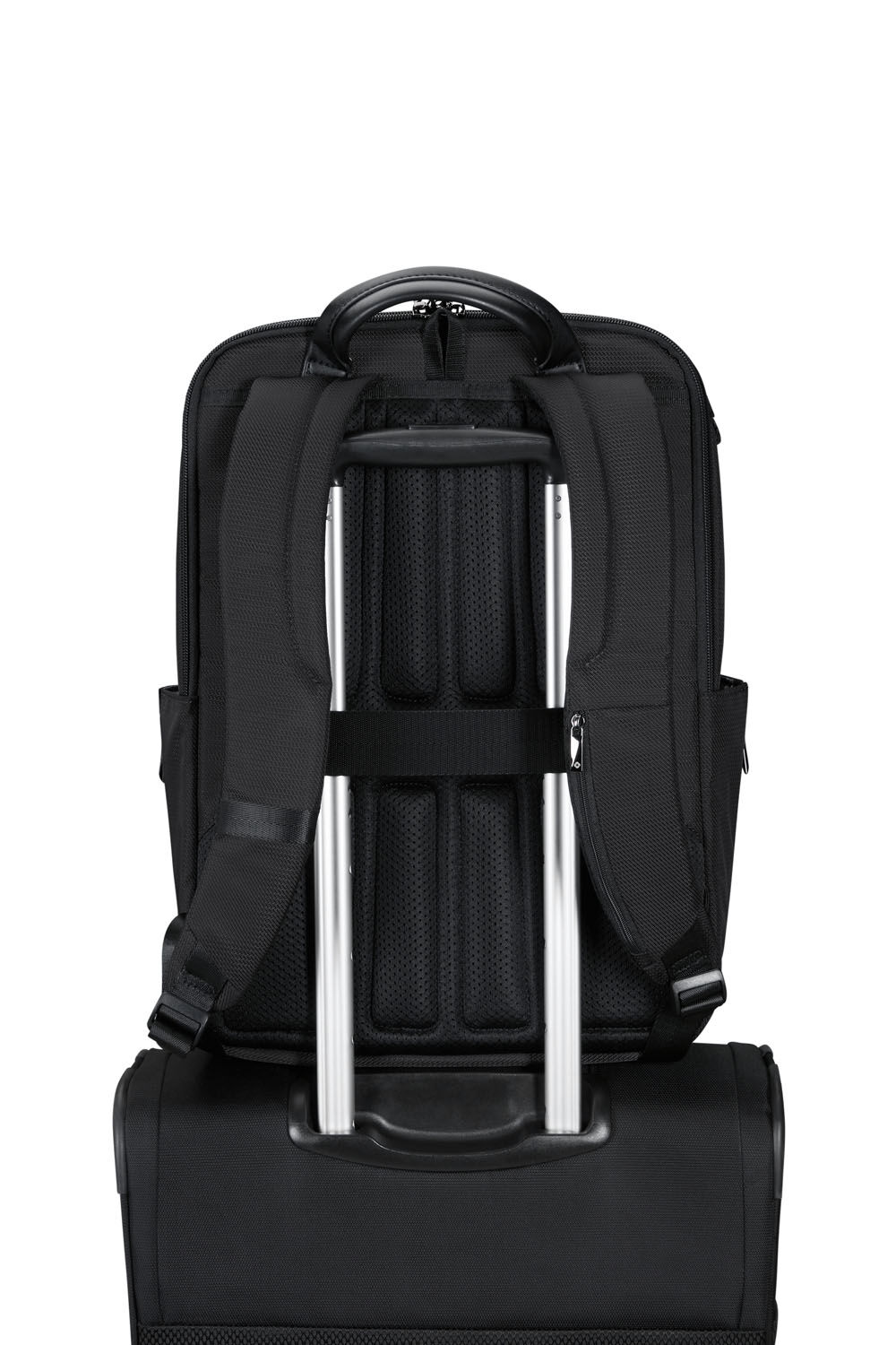 Samsonite XBR 2.0 Rucksack 17.3" + GRATIS HOTELGUTSCHEIN Schwarz Samsonite XBR 2.0 Rucksack 17.3" + GRATIS HOTELGUTSCHEIN Schwarz