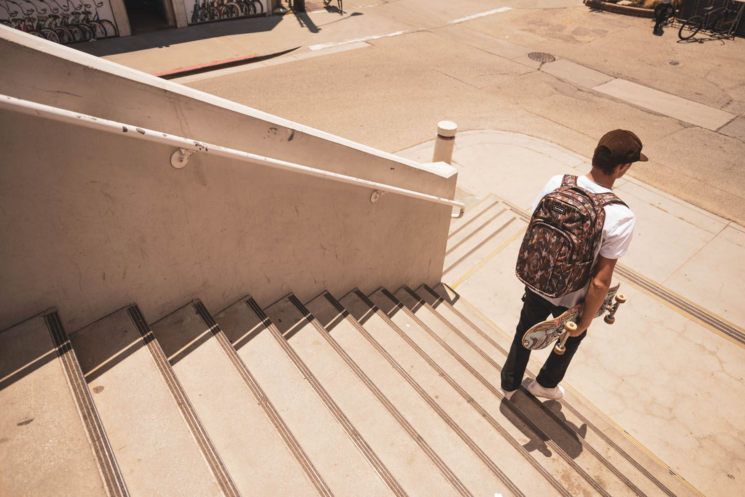 Dakine Campus L 33L Rucksack mit Laptopfach Carbon