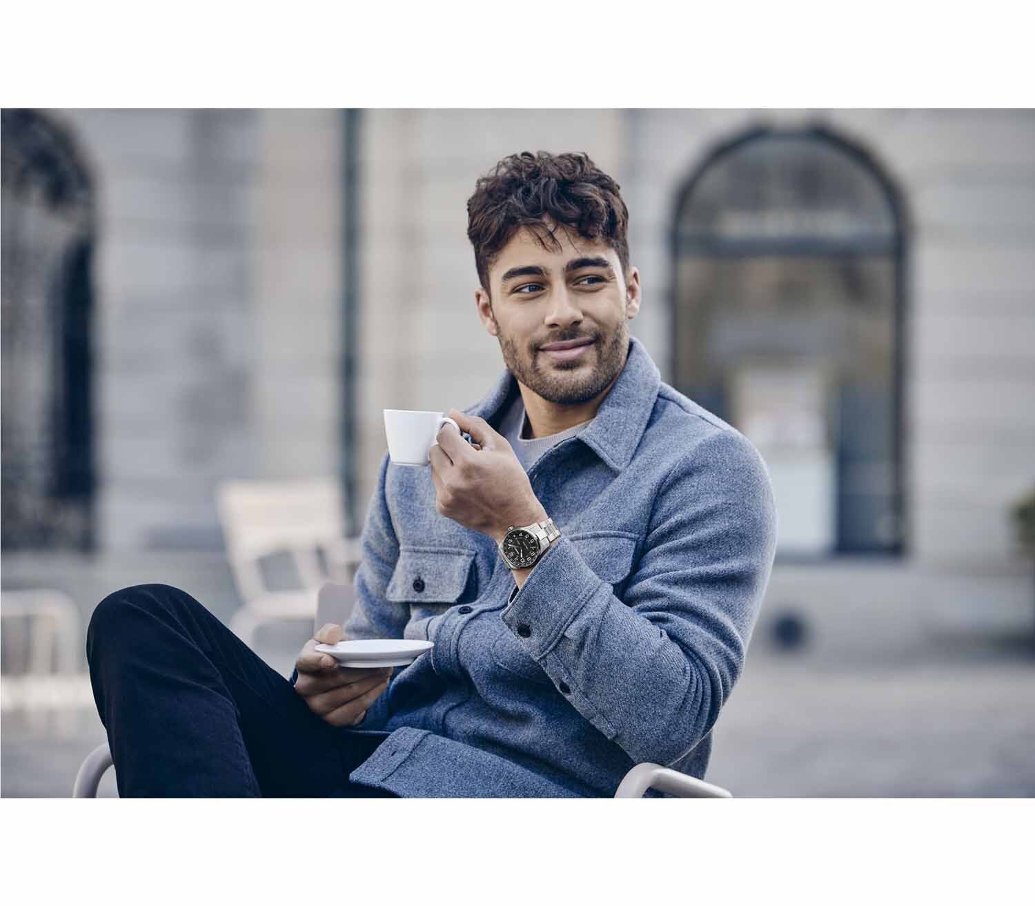 Wenger Attitude Quarzuhr im Retro-Look 42mm Schwarz, silber Wenger Attitude Quarzuhr im Retro-Look 42mm Schwarz, silber