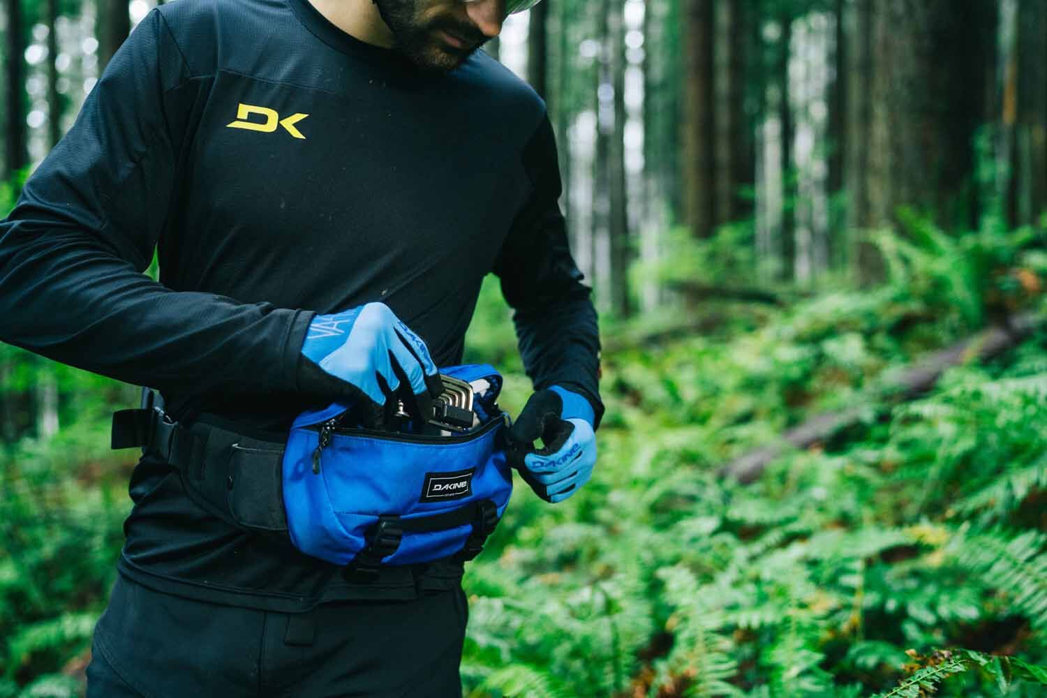 Dakine Hot Laps 2L Bike Hüfttasche Blue Haze Dakine Hot Laps 2L Bike Hüfttasche Blue Haze