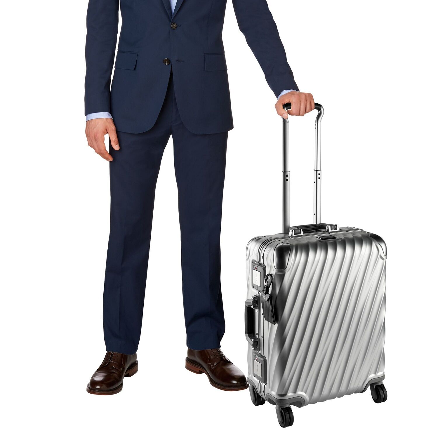Tumi 19 Degree Aluminium Handgepäck Continental 56 cm + Gratis Hotelgutschein Silver Tumi 19 Degree Aluminium Handgepäck Continental 56 cm + Gratis Hotelgutschein Silver