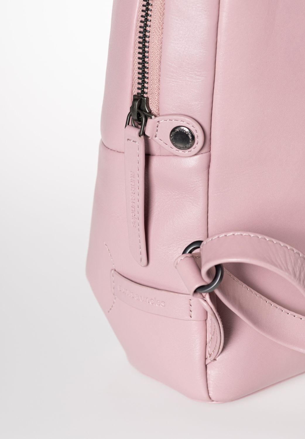 aunts & uncles Jamie's Orchard Crabapple Rucksack cosmetic pink