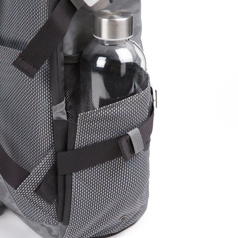 Piquadro PQ-Modular Laptoprucksack 15,6" aus rezykliertem antiviralen-Stoff und Diebstahlsicherung Camo Grigio Piquadro PQ-Modular Laptoprucksack 15,6" aus rezykliertem antiviralen-Stoff und Diebstahlsicherung Camo Grigio
