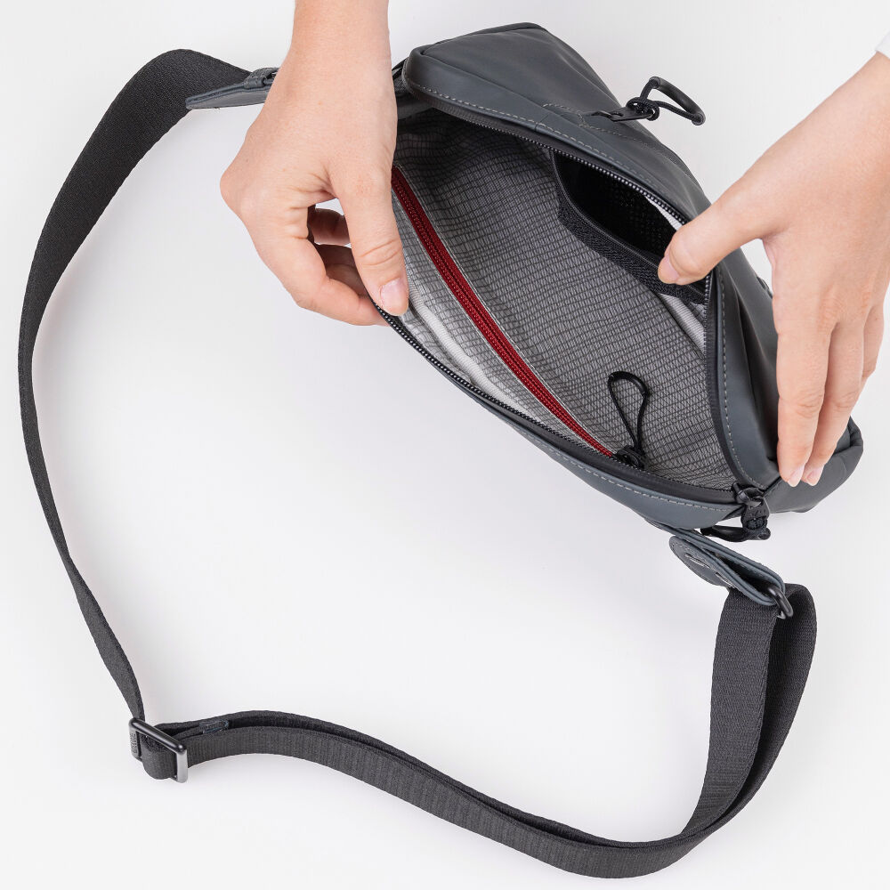 aunts & uncles Japan Nishi Mito Gürteltasche dark shadow