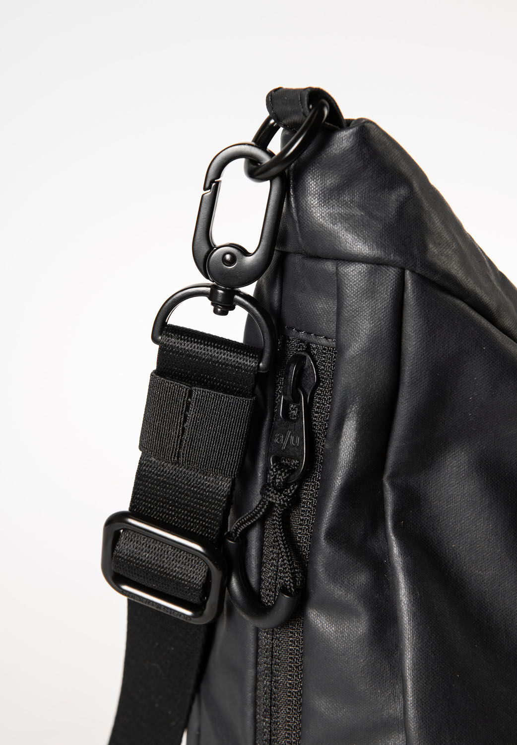 aunts & uncles Japan RE Koyoshi Umhängetasche Black