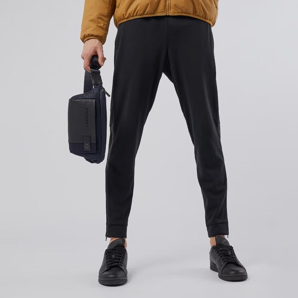 Piquadro Brief 2 Umhängetasche aus rezykliertem Stoff schwarz Piquadro Brief 2 Umhängetasche aus rezykliertem Stoff schwarz