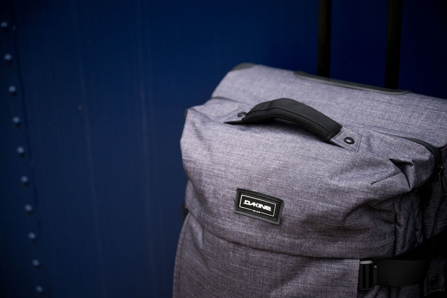 Dakine 365 Roller 100L Reisetasche mit 2 Rollen Black Tropidelic