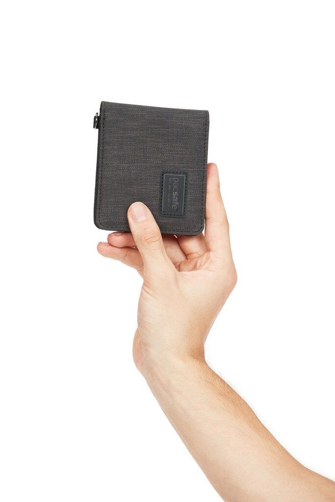 pacsafe RFIDsafe Bifold Geldbörse mit RFID-Schutz Carbon pacsafe RFIDsafe Bifold Geldbörse mit RFID-Schutz Carbon