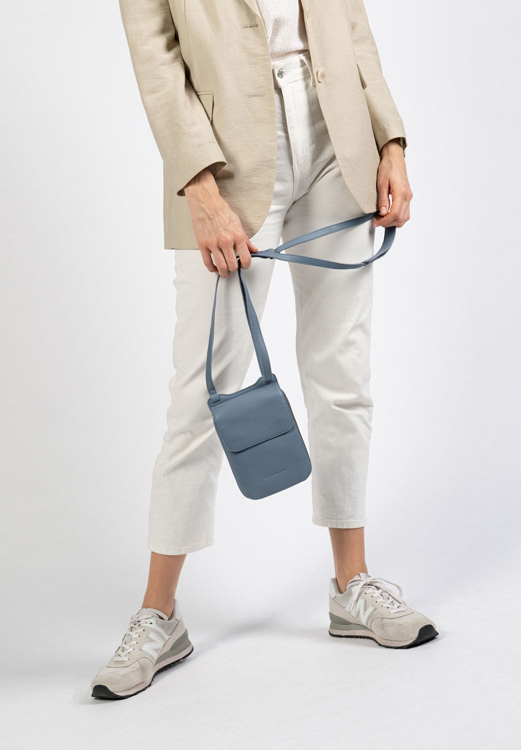 aunts & uncles Jamie´s Orchard TULIP Phone bag flint stone