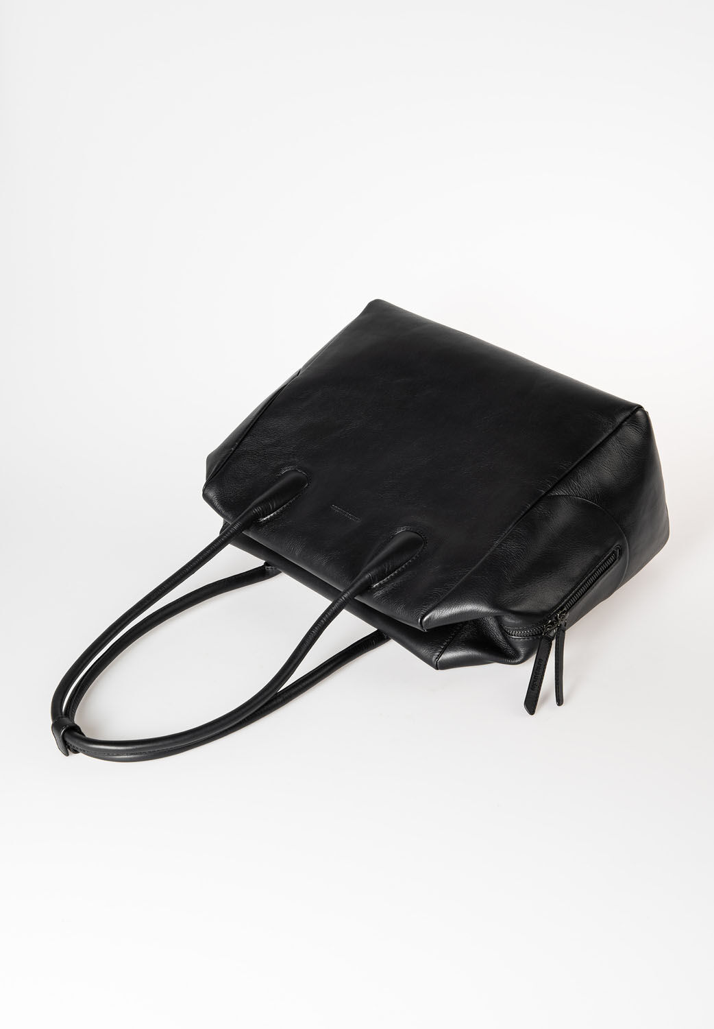 aunts & uncles Jamie's Orchard Olive Schultertasche jet black