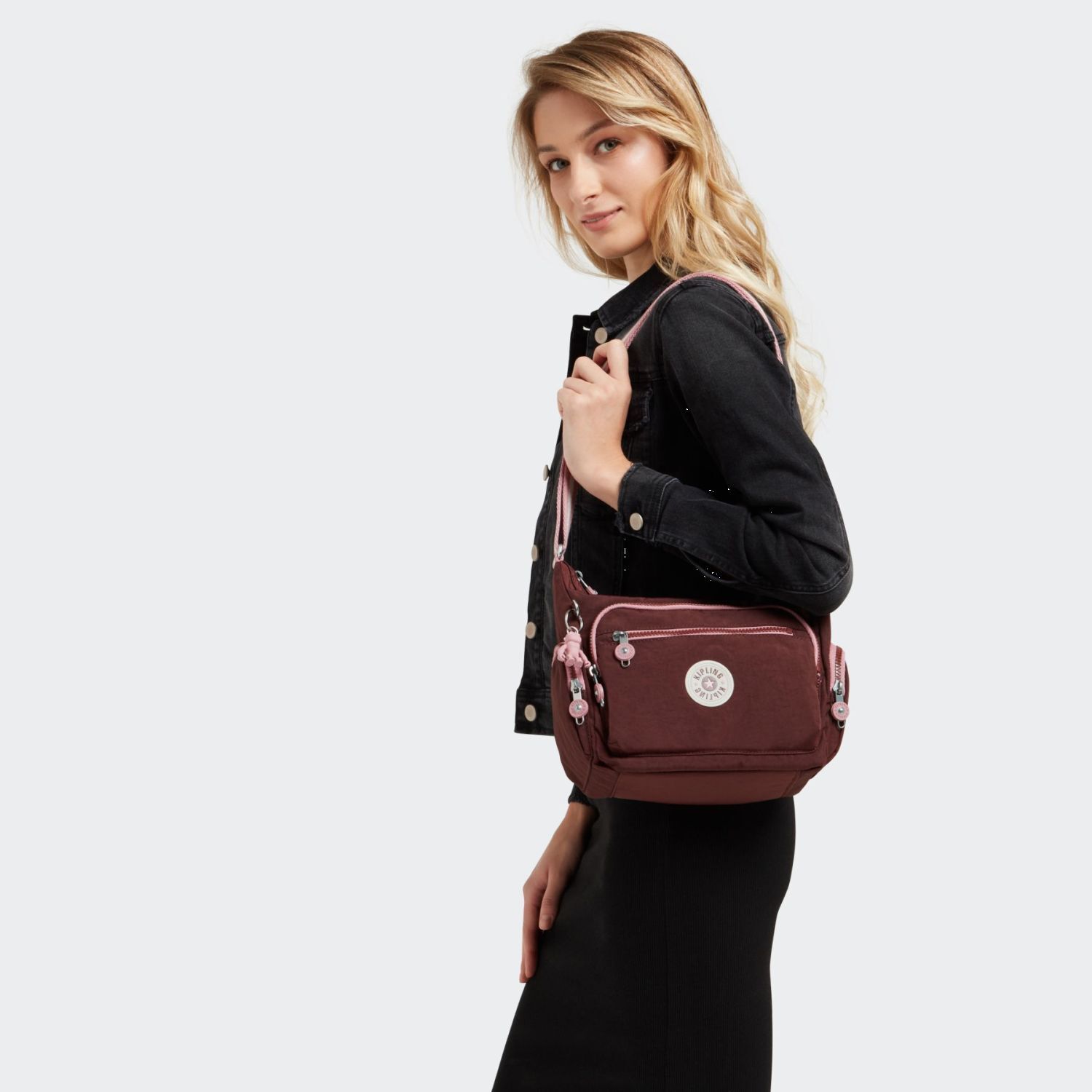 Kipling GABBIE S Umhängetasche mit Handyfach Mahogany Block