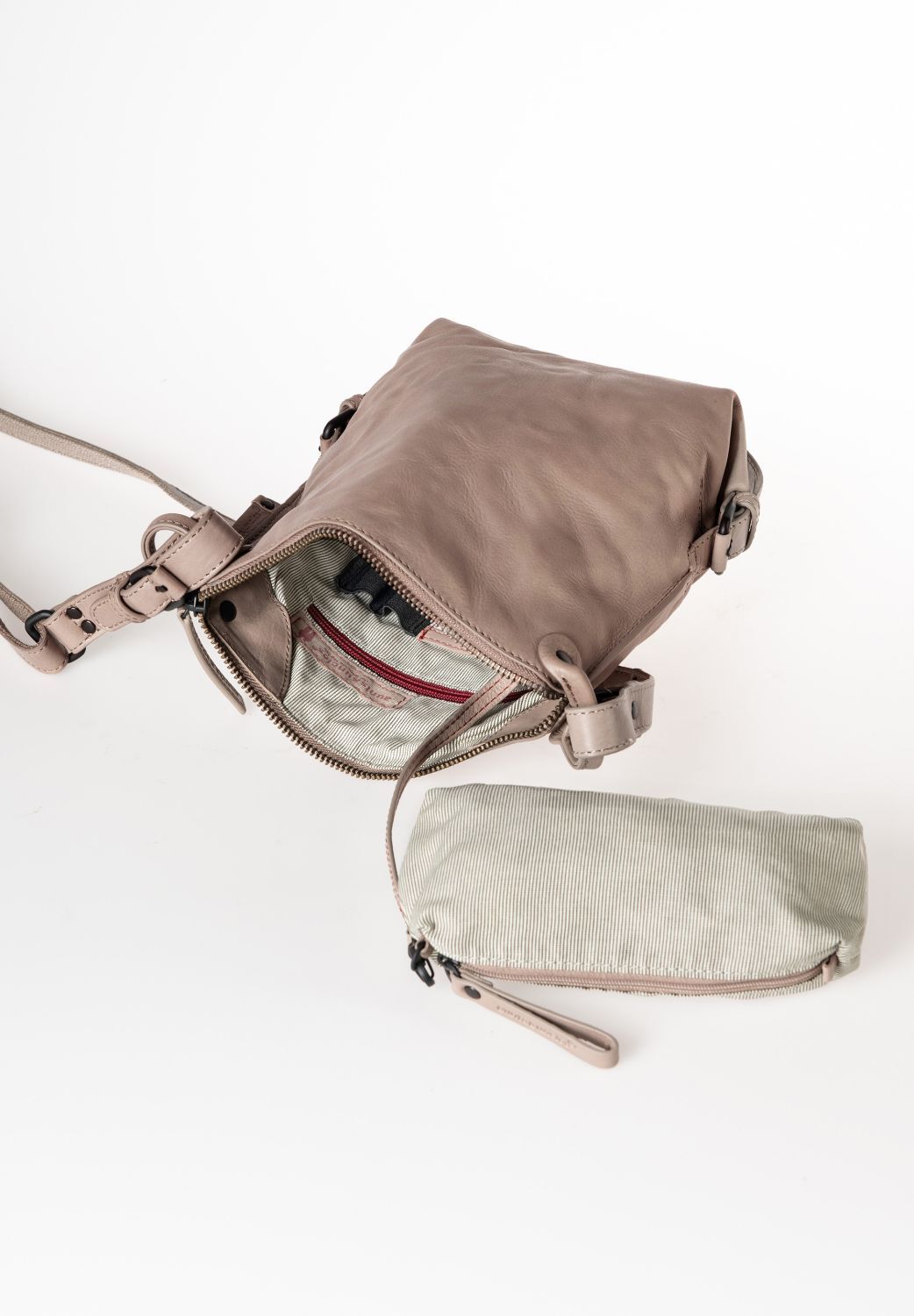 aunts & uncles Grandma's Luxury Club Mrs. Chocolate Cookie Umhängetasche vintage khaki