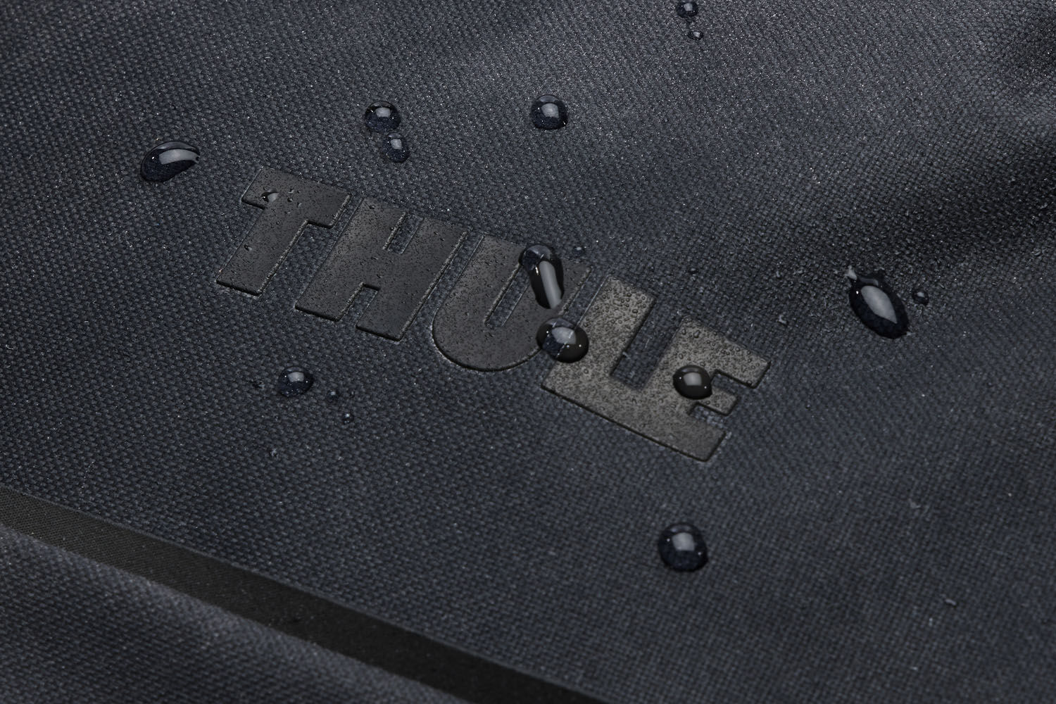 THULE Aion Handgepäck-Rollkoffer 4W Black