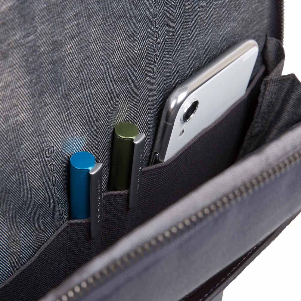 Piquadro Black Square Großer Laptoprucksack 15,6" mit iPad®-Fach Piquadro Black Square Großer Laptoprucksack 15,6" mit iPad®-Fach