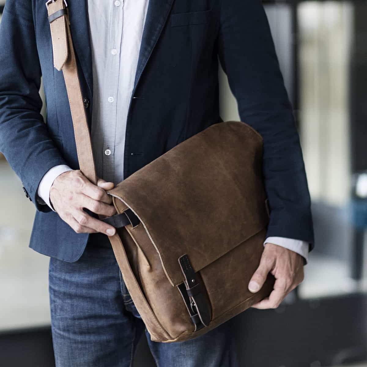 Harold's Antic Casual Kuriertasche L natur