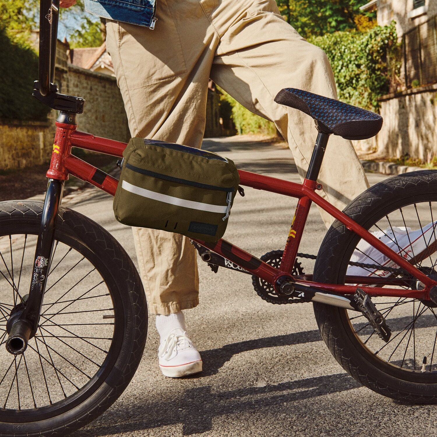 Eastpak AMAN BIKE COMPATIBLE Fahrradtasche Army
