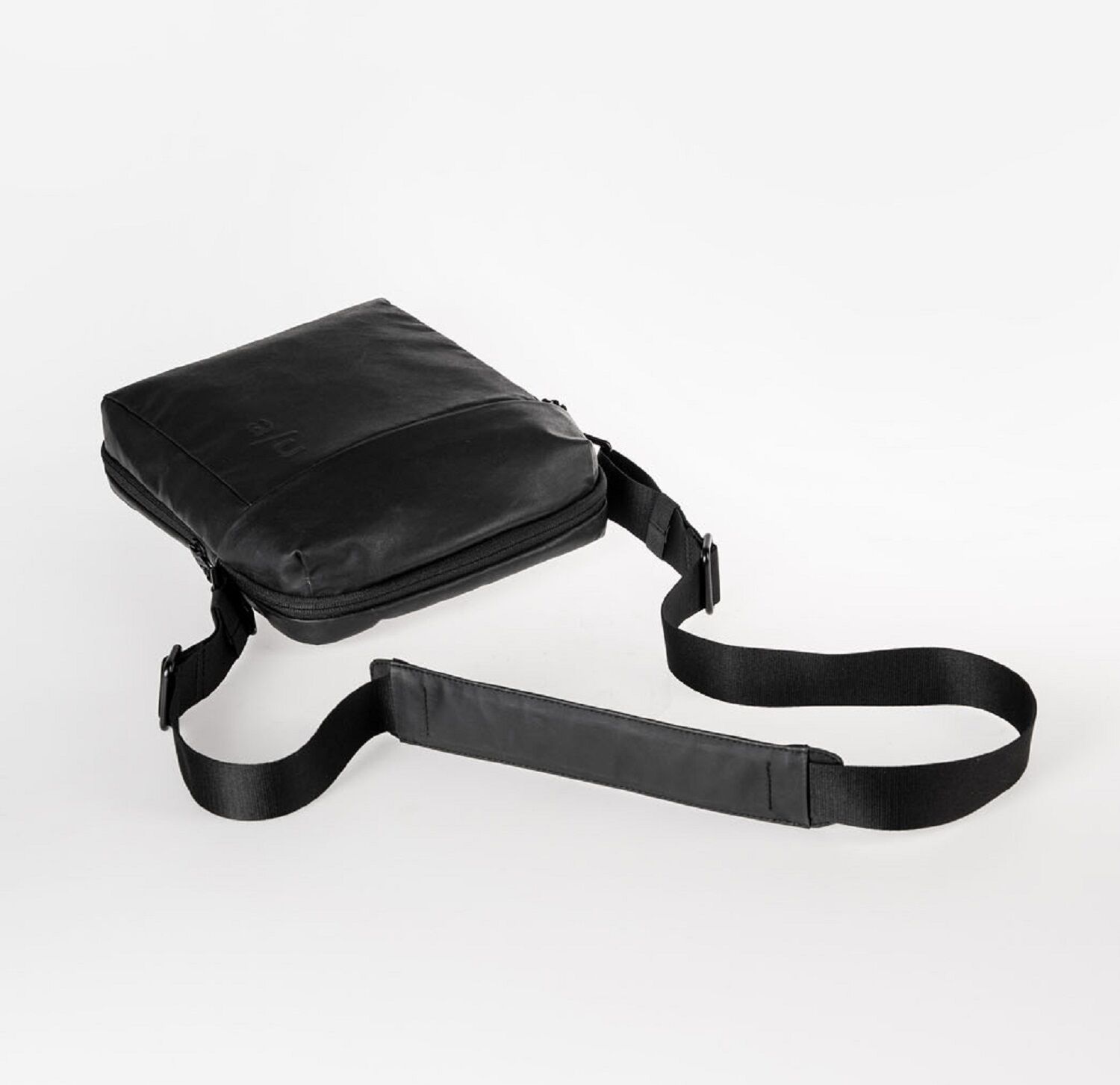 aunts & uncles Japan RE Oyabe Umhängetasche Black