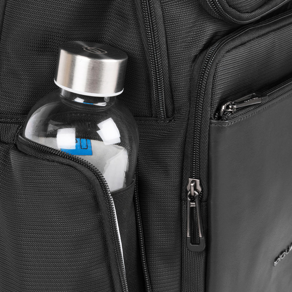 Piquadro Macbeth Fast-check Laptoprucksack 15,6" aus Leder und recyceltem Schwarz