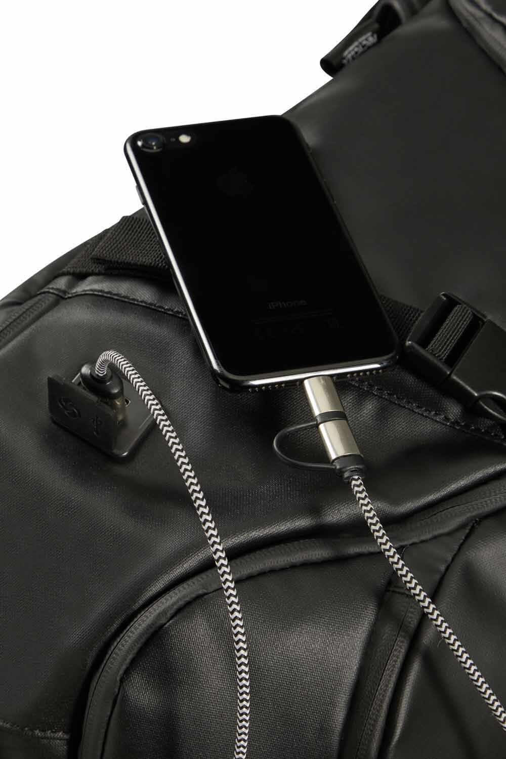 Samsonite Ecodiver Reise-Rucksack S 38L mit 17.3" Laptopfach + GRATIS HOTELGUTSCHEIN Schwarz Samsonite Ecodiver Reise-Rucksack S 38L mit 17.3" Laptopfach + GRATIS HOTELGUTSCHEIN Schwarz