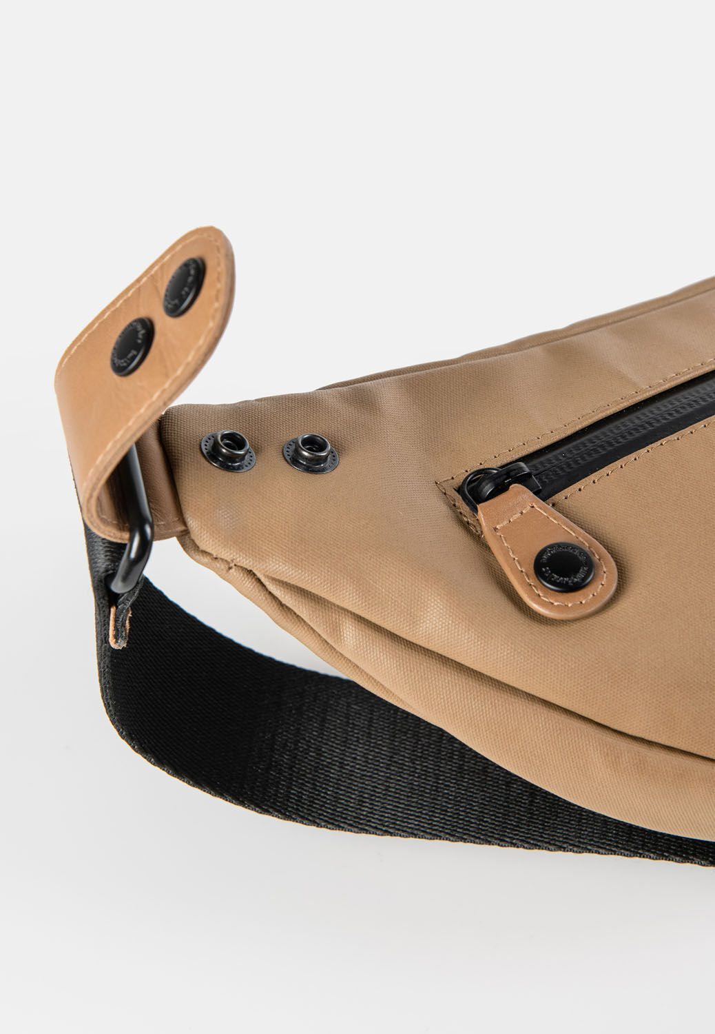 aunts & uncles Japan Ichikawa Gürteltasche tapir