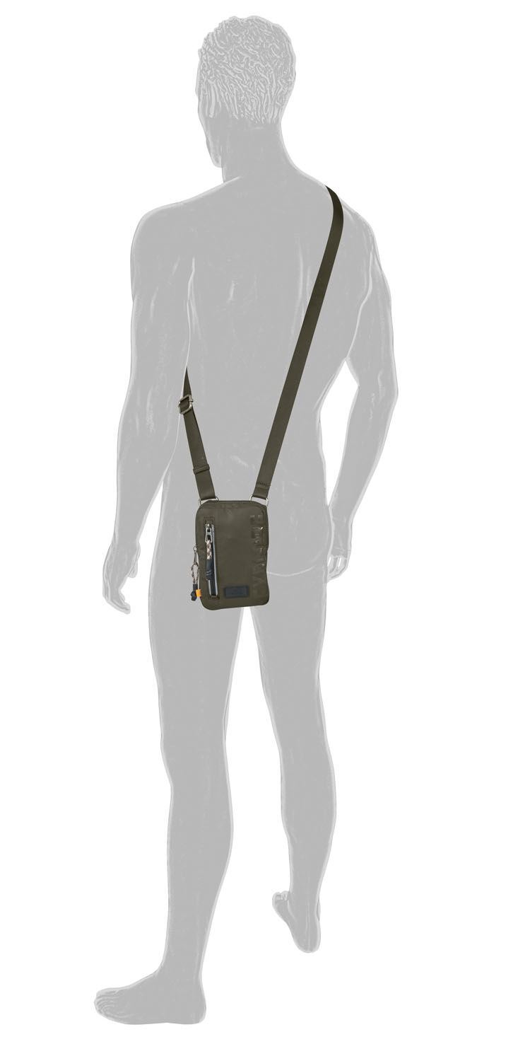 Camel Active Explore Mobile Phone Case aus recyceltem Nylon Khaki