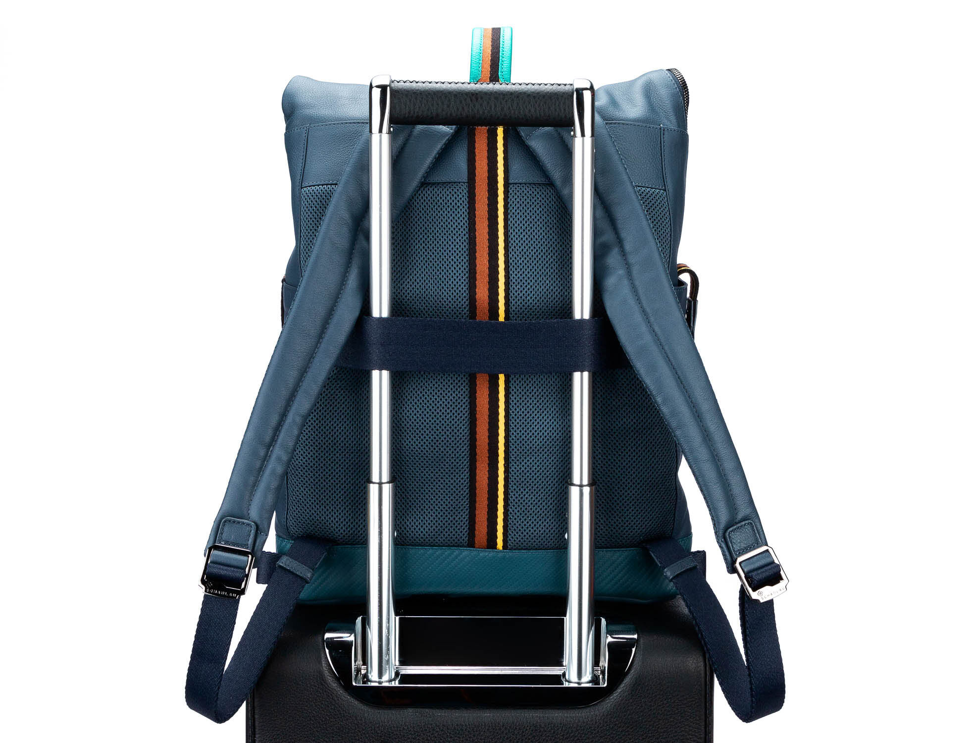 SCHARLAU Slackline SPELTERINI Leder Rucksack für 15,6" Laptopfach Navy Blue SCHARLAU Slackline SPELTERINI Leder Rucksack für 15,6" Laptopfach Navy Blue