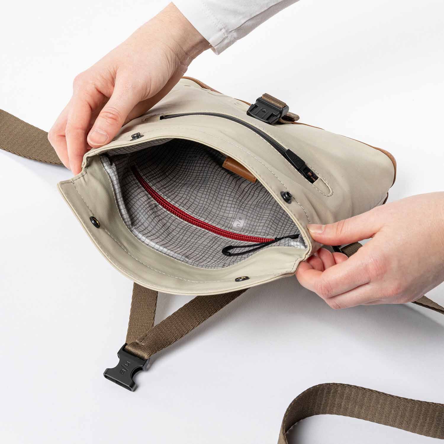 aunts & uncles Japan Tsu Multifunktional: Gürteltasche/Umhängetasche dust