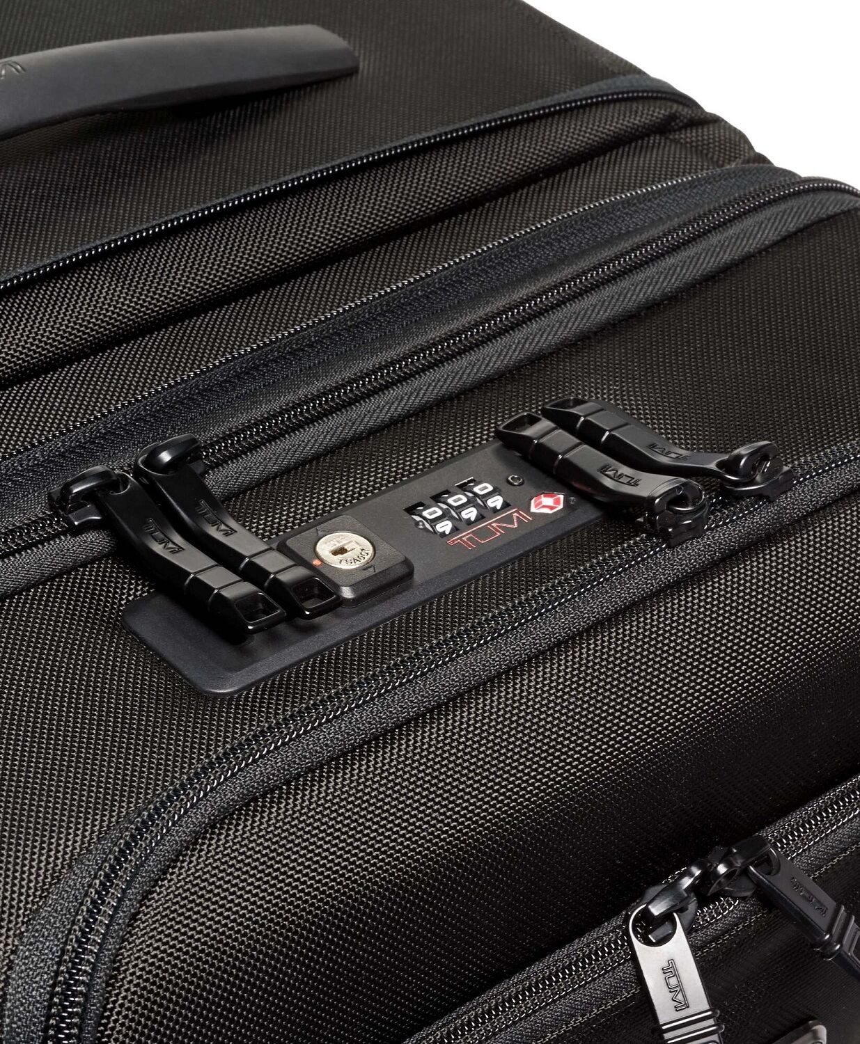 Tumi Alpha 3 Großes Reisetaschen-/Kofferdesign auf 4 Rollen + GRATIS HOTELGUTSCHEIN black Tumi Alpha 3 Großes Reisetaschen-/Kofferdesign auf 4 Rollen + GRATIS HOTELGUTSCHEIN black