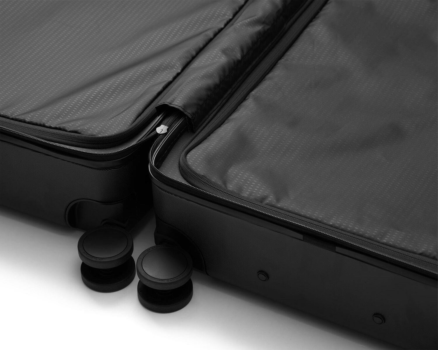 D_b_ Ramverk Check-in Luggage Large Green Ray