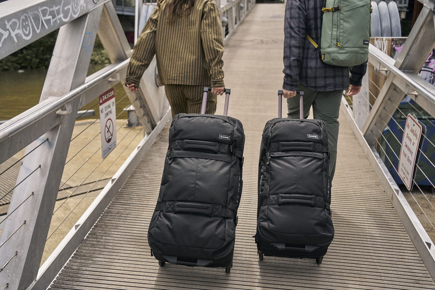 Dakine Split Roller 110L Reisetrolley / Koffer Cascade Camo Coated