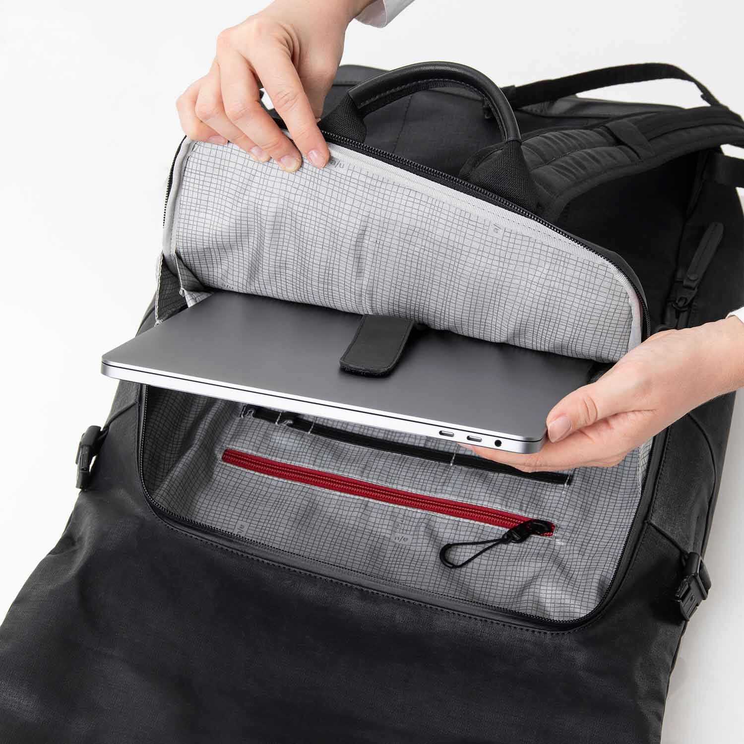 aunts & uncles Japan Matsuyama Rolltop Rucksack mit 16" Notebookfach black