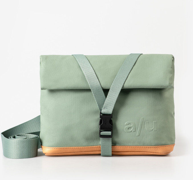 aunts & uncles Japan Yao Rolltop-Umhängetasche Sage green aunts & uncles Japan Yao Rolltop-Umhängetasche Sage green