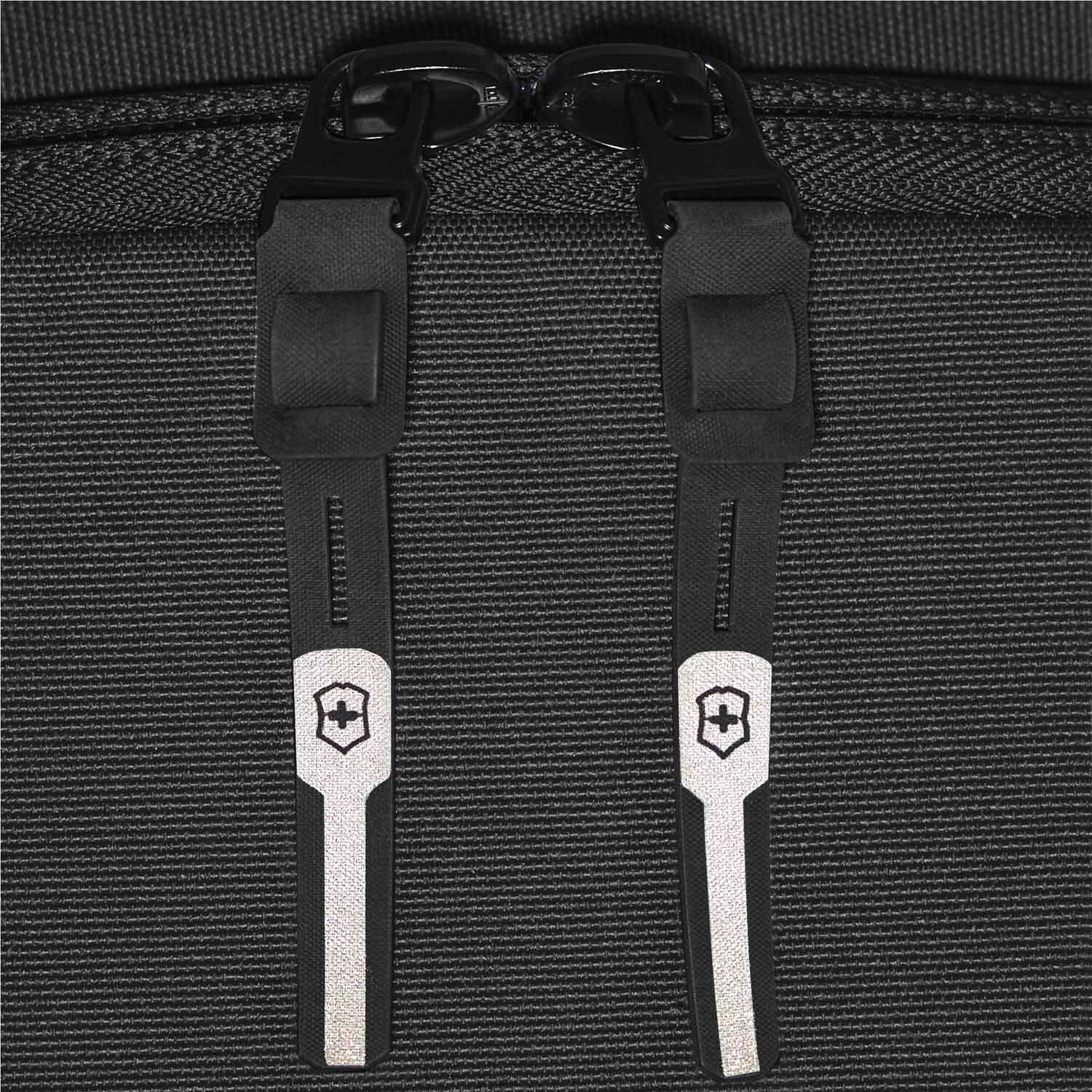 Victorinox Touring 2.0 City Daypack mit 15" Laptopfach Black