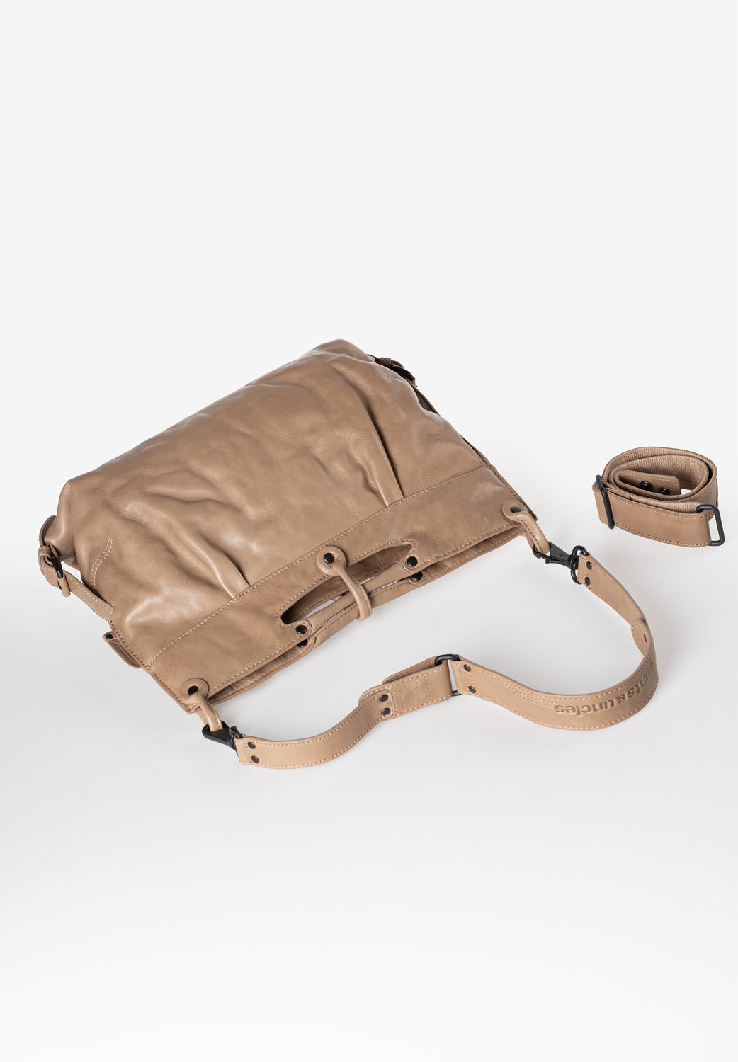 aunts & uncles Grandma's Luxury Club Mrs. Muffin Umhängetasche timeless taupe