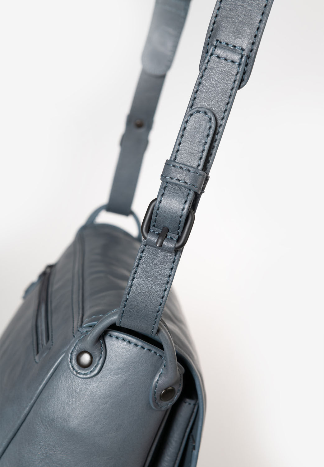 aunts & uncles Grandma's Luxury Club Mrs. Mole Cake Wind