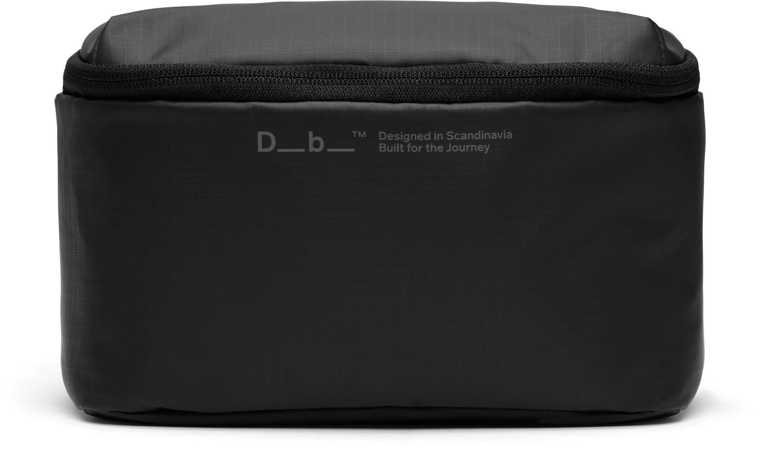 D_b_ Essential Washbag S Black Out