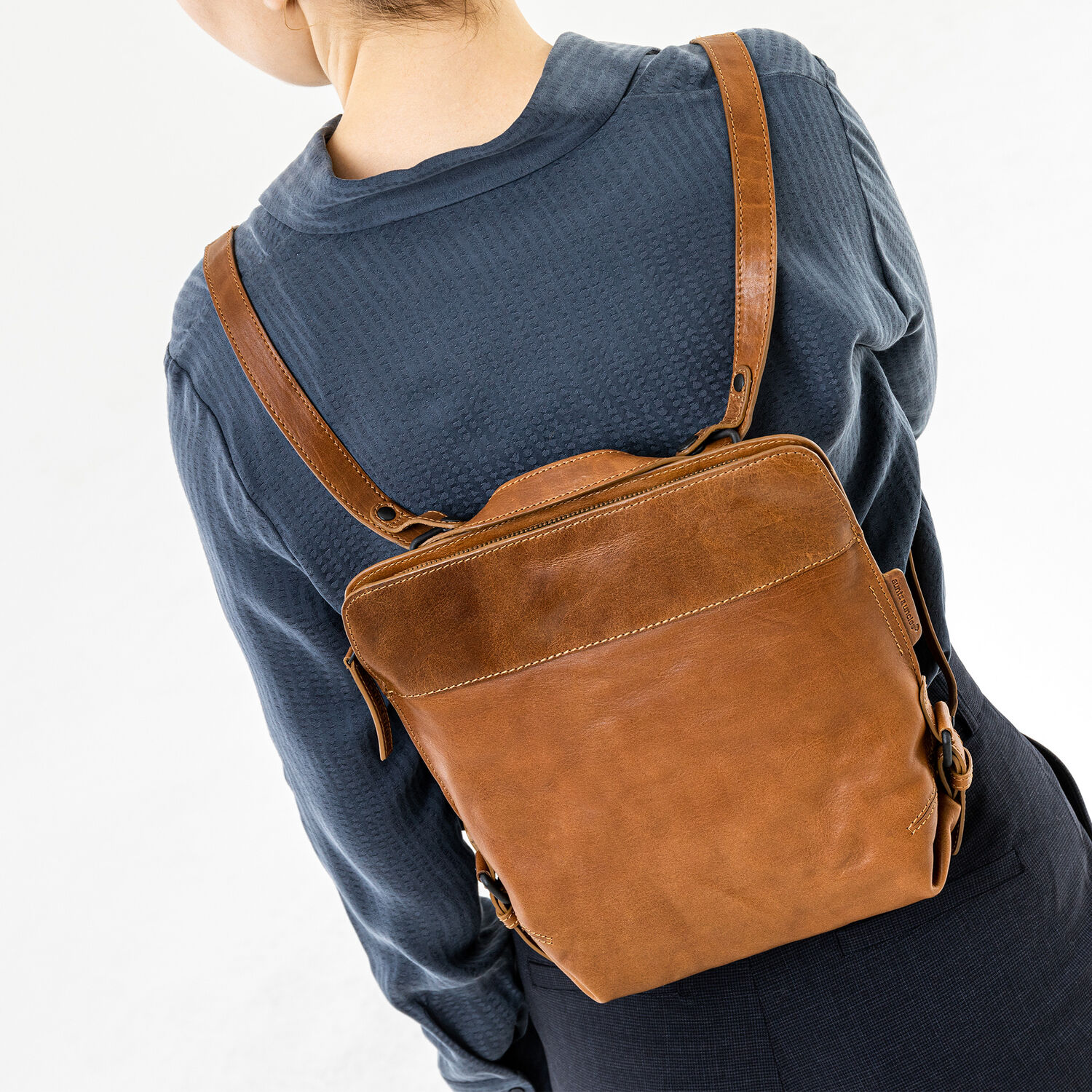 aunts & uncles Grandma's Luxury Club Mrs. Crumble Cookie  multifunktional: Rucksack/Umhängetasche caramel