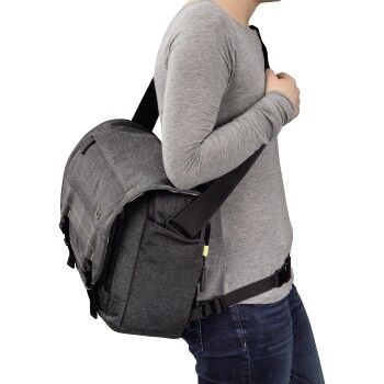 Hama Est. 1923 Berlin Business-Schultertasche funktional Hama Est. 1923 Berlin Business-Schultertasche funktional