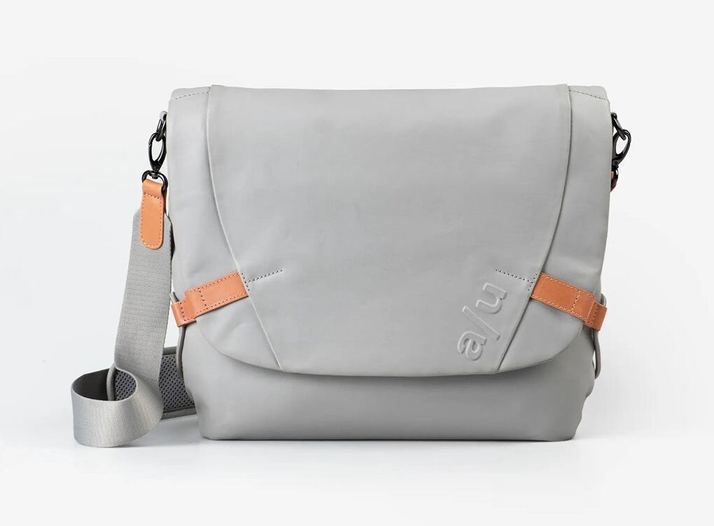 aunts & uncles Japan Matsumoto Messenger Bag Circular grey
