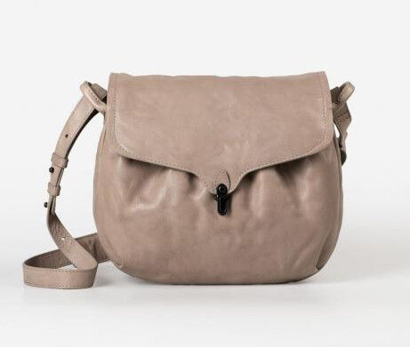 aunts & uncles Grandma's Luxury Club Mrs. Pineapple Pie Umhängetasche 