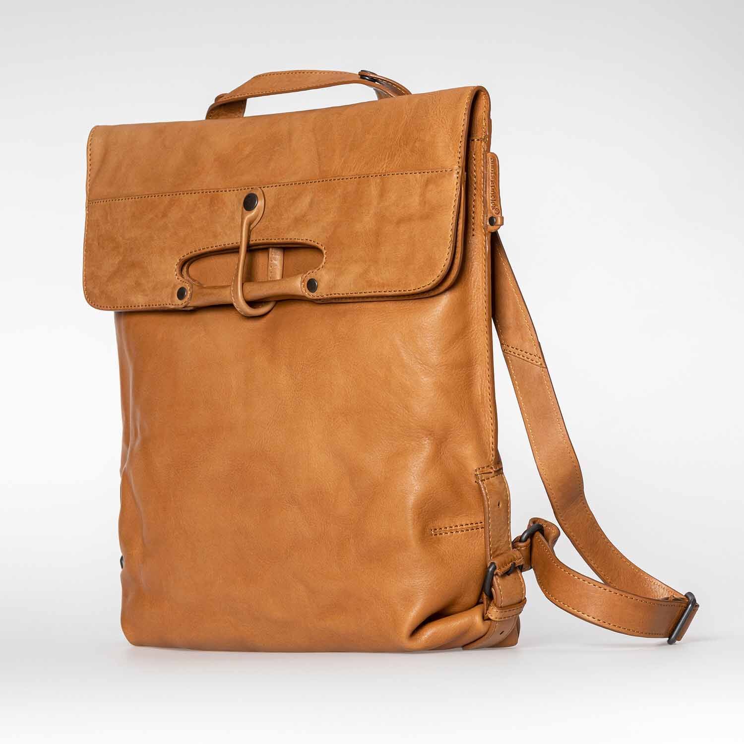 aunts & uncles Grandma's Luxury Club Mrs. Apple Strudel Multifunktional: Rucksack/Umhängetasche caramel