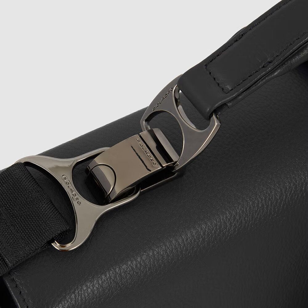 Piquadro Modus Special Ausdehnbare Laptoptasche 15,6" mit Überschlag Schwarz Piquadro Modus Special Ausdehnbare Laptoptasche 15,6" mit Überschlag Schwarz