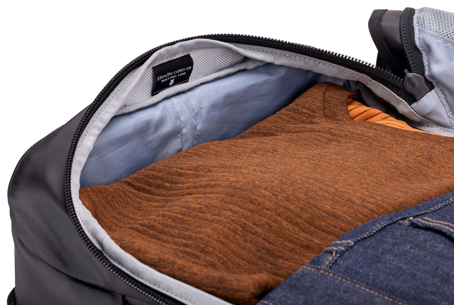 THULE Chasm Handgepäckkoffer mit 2-Rollen -40L Black THULE Chasm Handgepäckkoffer mit 2-Rollen -40L Black