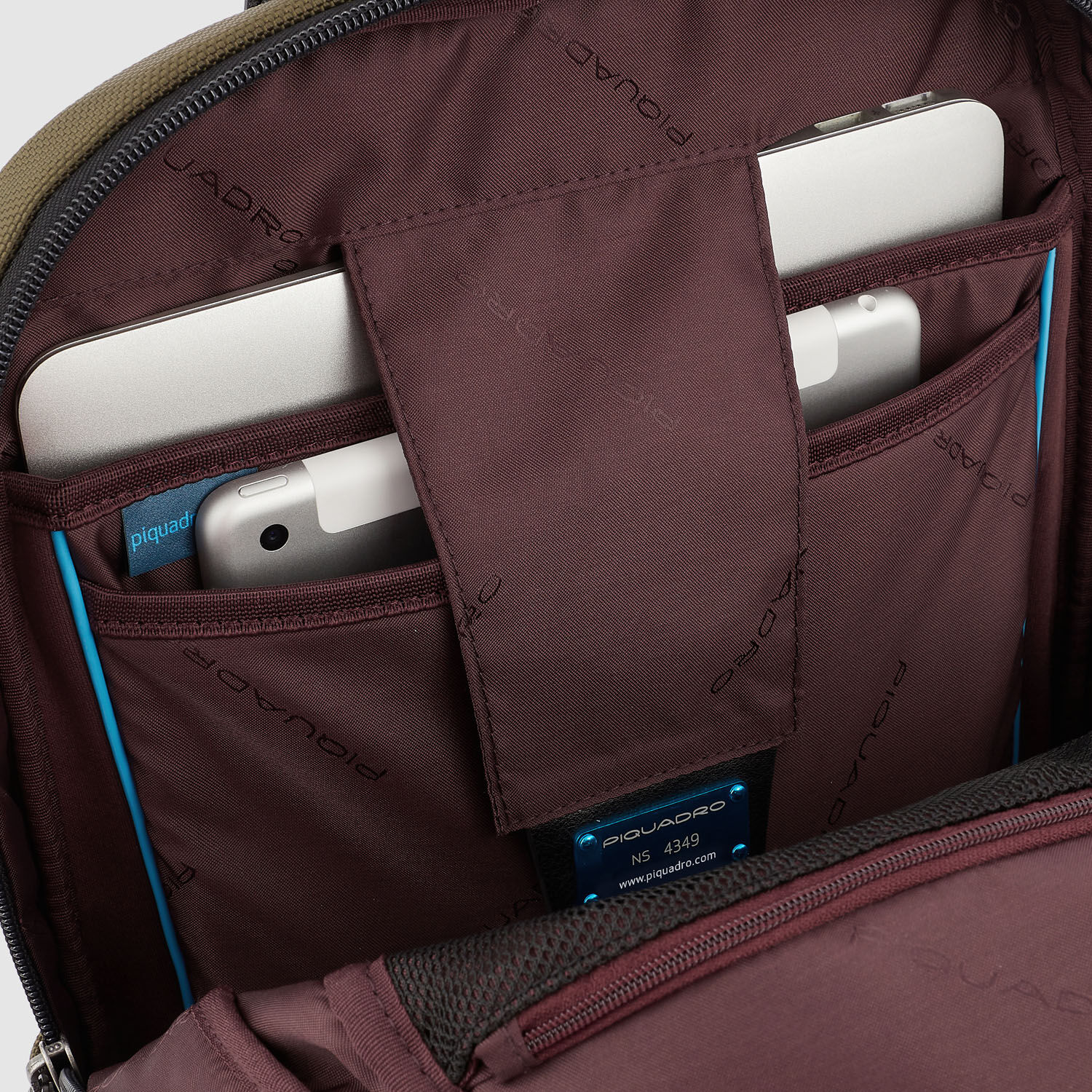 Piquadro Brief 2 Laptoprucksack aus rezykliertem Stoff für 14" Notebook Militärgrün Piquadro Brief 2 Laptoprucksack aus rezykliertem Stoff für 14" Notebook Militärgrün