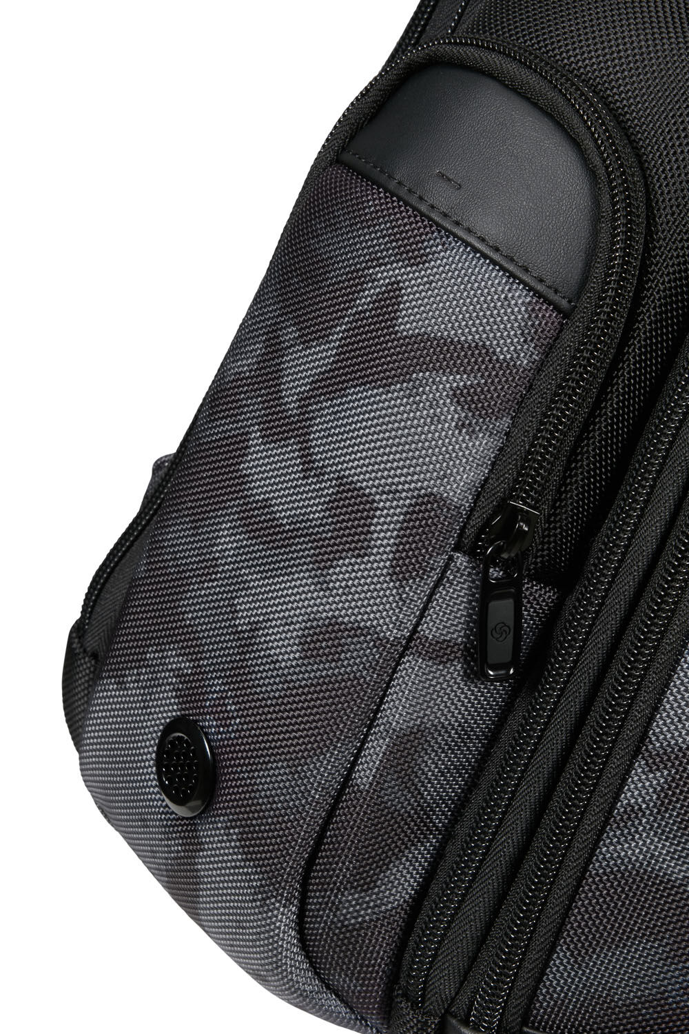 Samsonite Pro-DLX 6 Rucksack expandable 15.6" + GRATIS HOTELGUTSCHEIN Camouflage