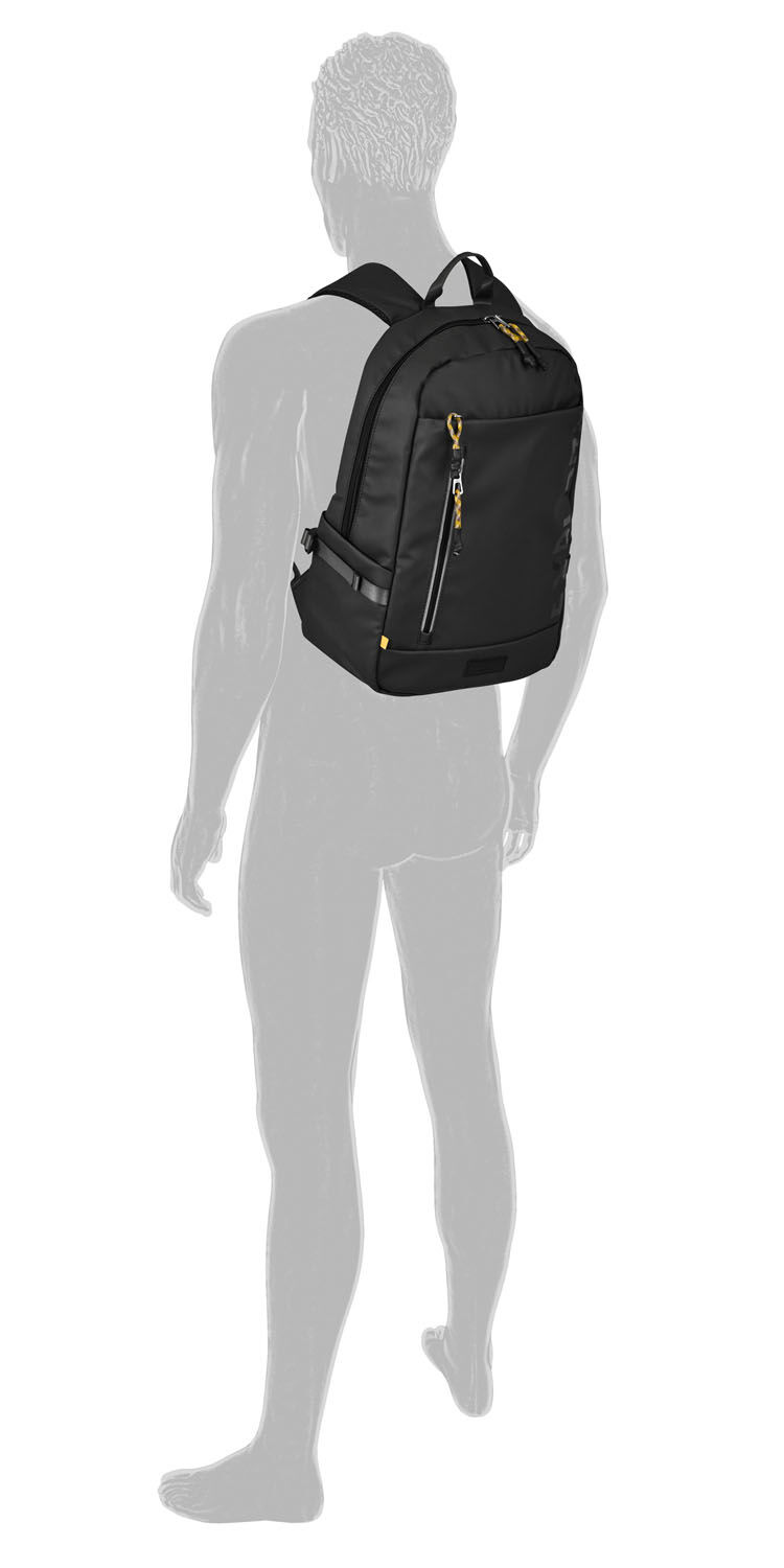 Camel Active Explore Rucksack M aus recyceltem Nylon Schwarz