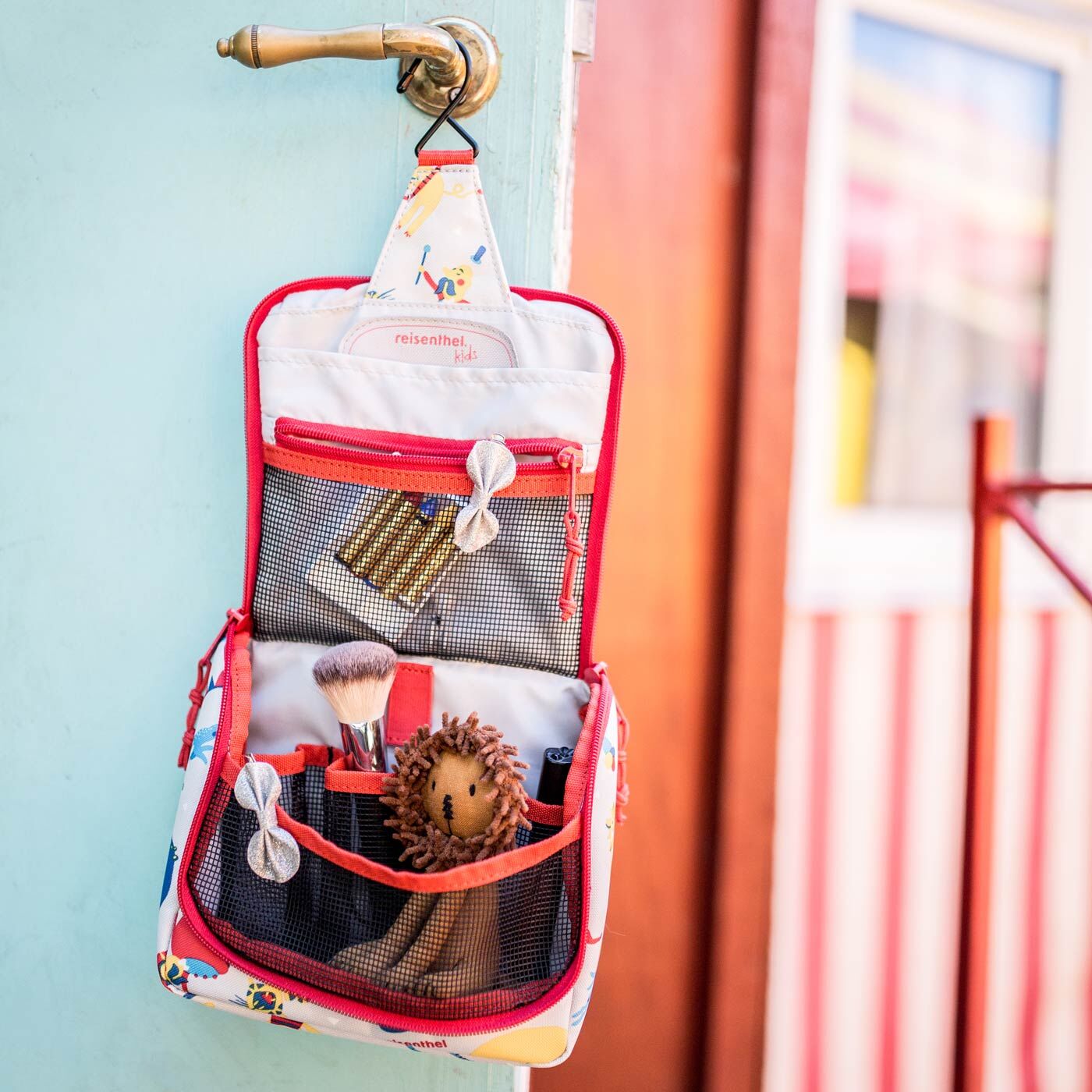 Reisenthel Kids toiletbag Kulturbeutel S cats and dogs mint Reisenthel Kids toiletbag Kulturbeutel S cats and dogs mint